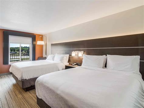 Holiday Inn Express & Suites Custer, an IHG Hotel Rooms: .